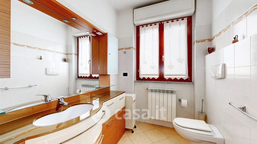 Trilocale in Via San Rocco 3 — foto 9 di 65