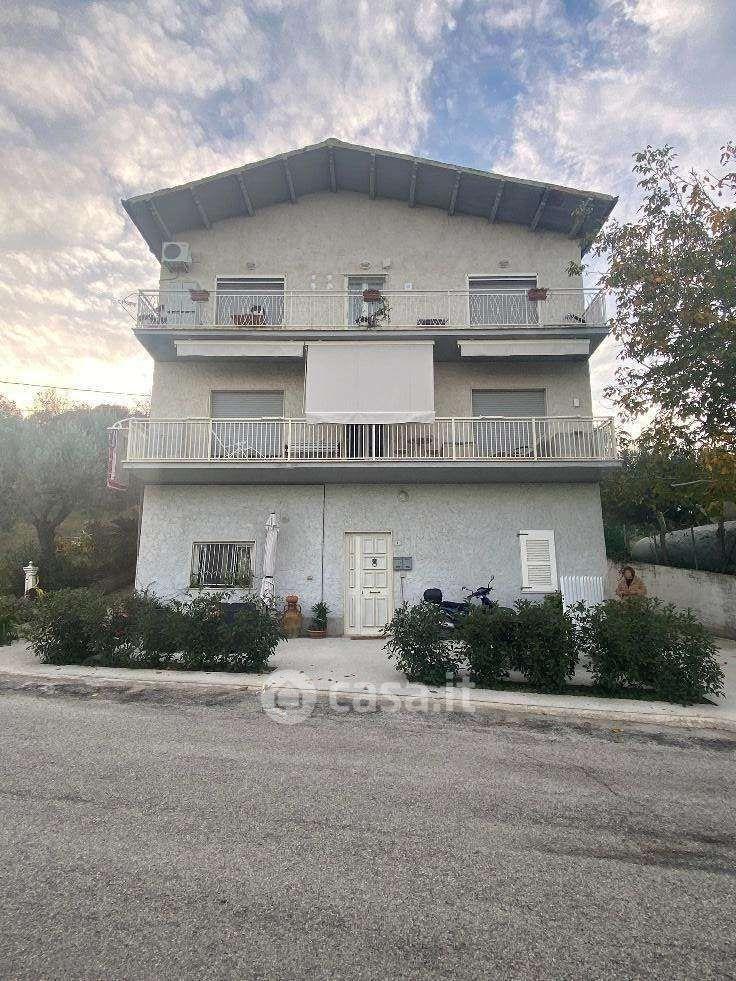 Quadrilocale in Via dei Colli — foto 24 di 37