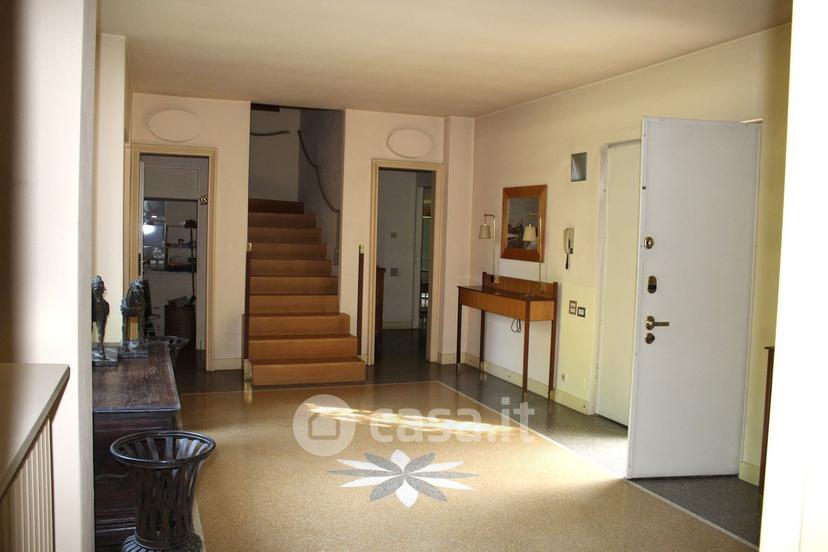 Villa in Via Rossini Gioacchino 14 — foto 15 di 35