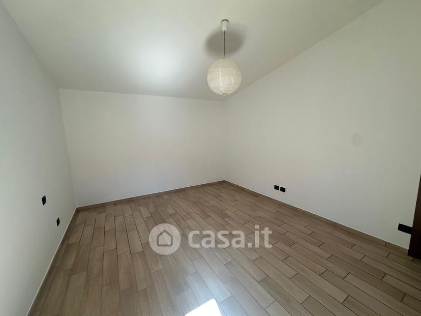 Trilocale in Via Italia 15 a — foto 4 di 24
