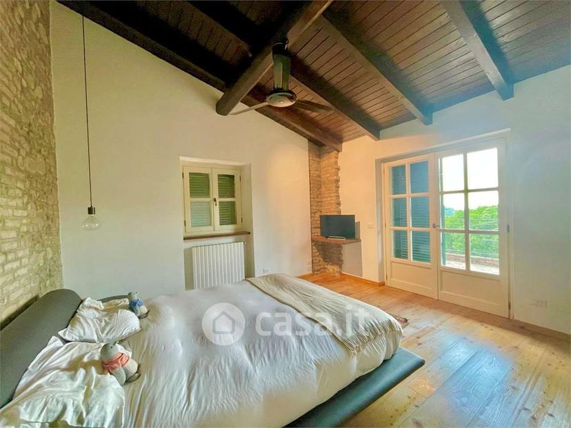 Villa in Via Giosuè Carducci 33 — foto 8 di 29