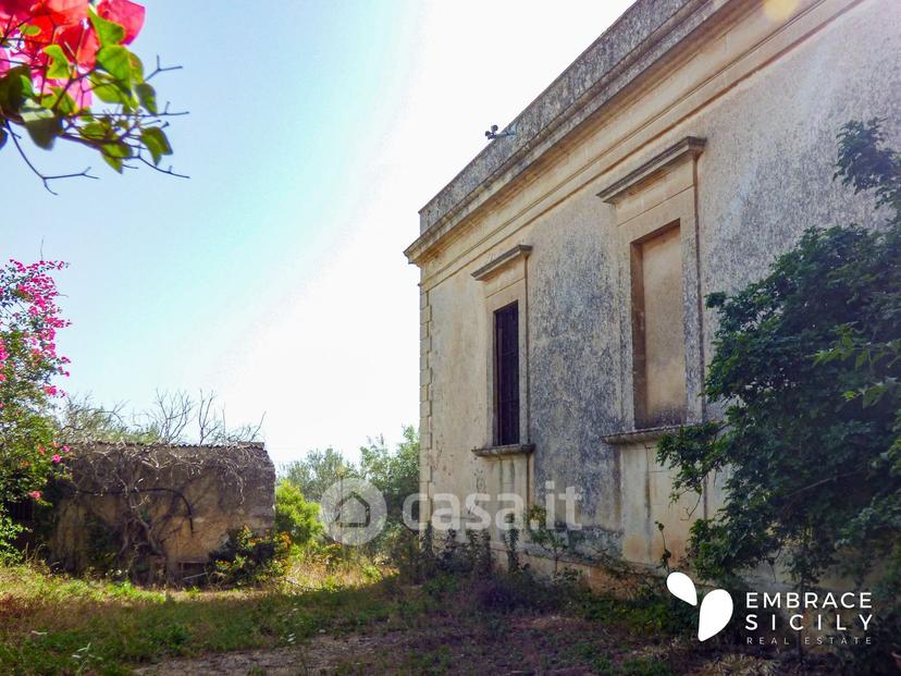 Villa in Villa Bibbia — foto 24 di 39