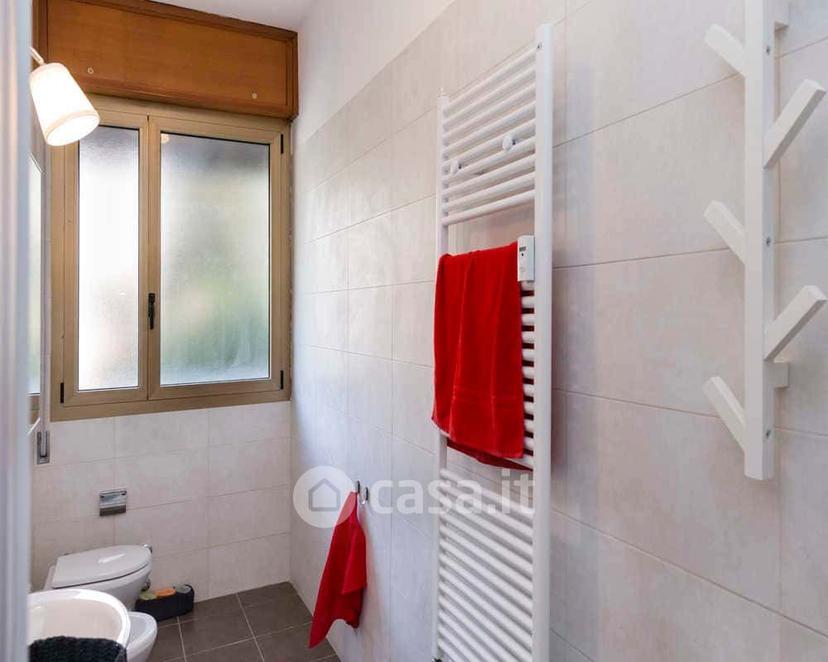 Stanza in Viale Giovanni Vicini 20 — foto 6 di 33
