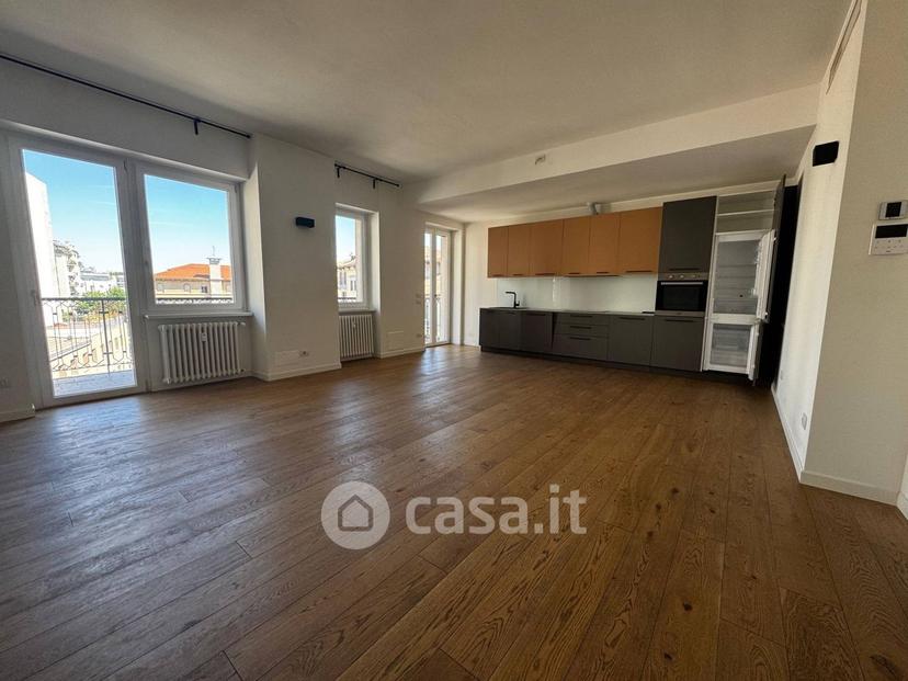 Trilocale in Via Silvio Spaventa 7