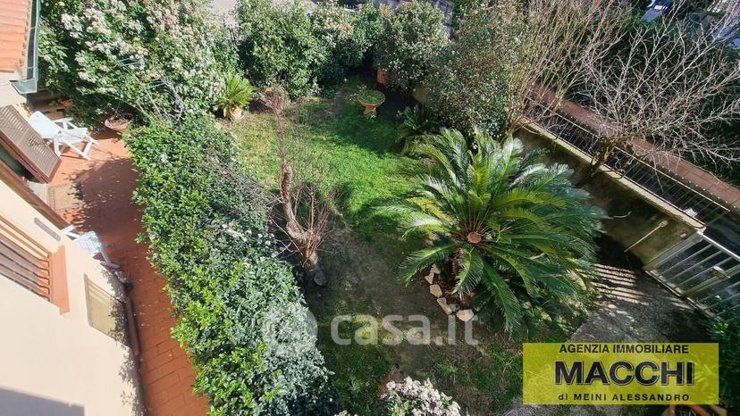 Villa in Via Vespucci 43 — foto 22 di 34