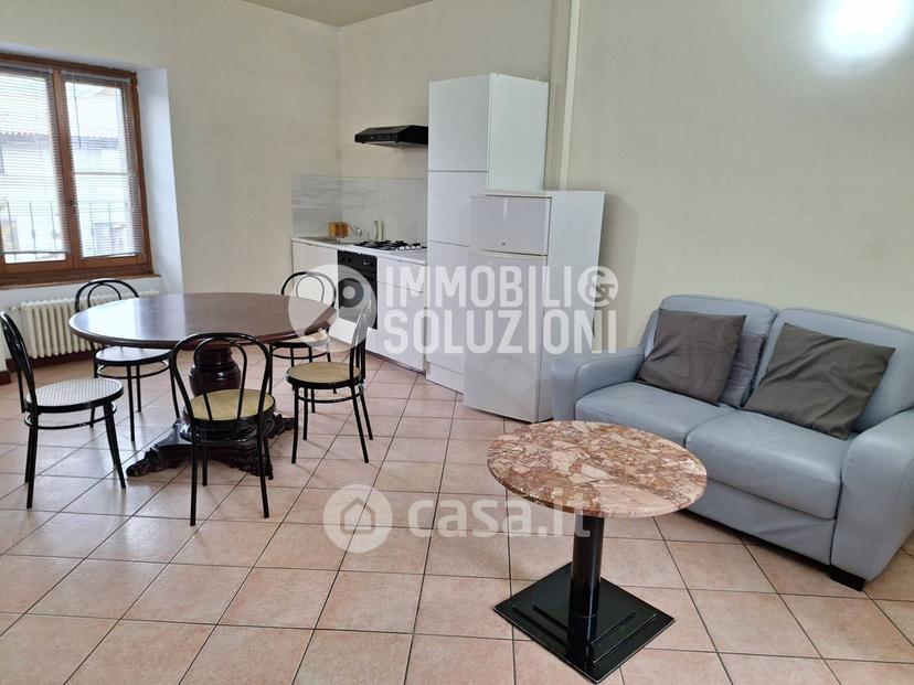 Bilocale in Via Giuseppe Garibaldi 26 — foto 2 di 12