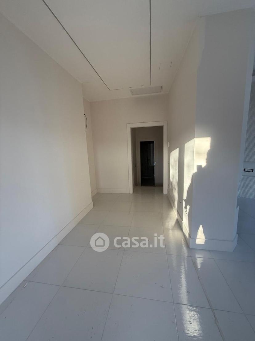 Bilocale in Via Tullia 19 — foto 24 di 29