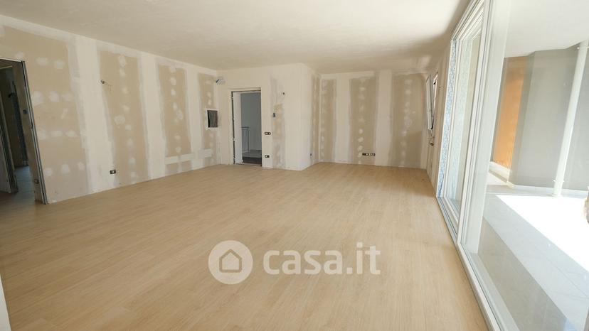 Quadrilocale in Via Giovanni Pascoli — foto 15 di 24