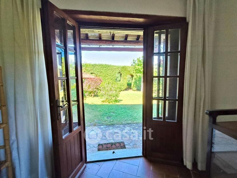 Villa in Strada Aquilano — foto 2 di 52