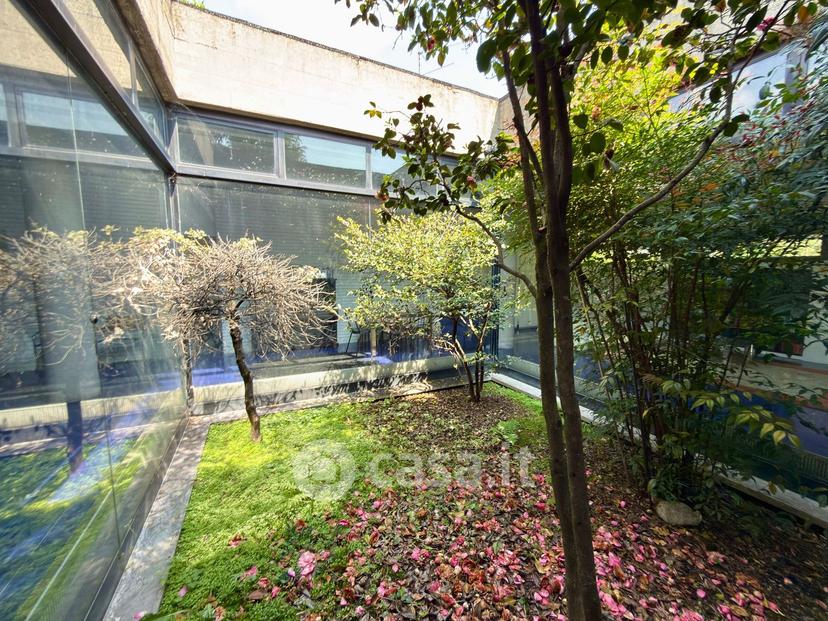 Villa in Via Giosuè Carducci 20 a — foto 9 di 182