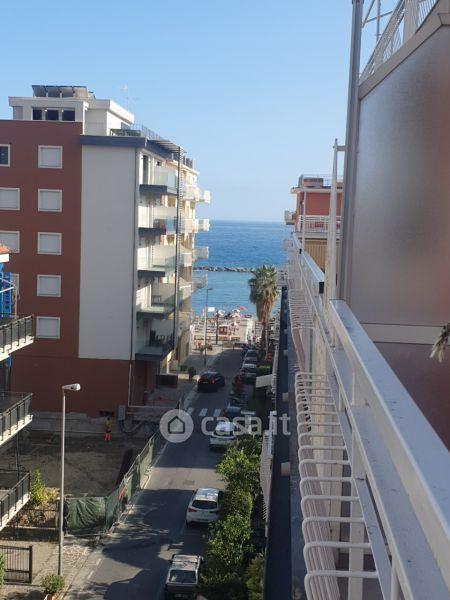 Trilocale in Via Sicilia 10 — foto 7 di 11
