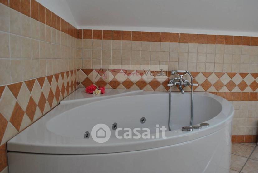 Villa in Via dei Cipressi 38 — foto 18 di 34