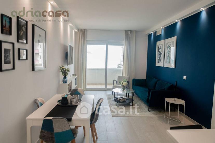 Trilocale in Viale d'Annunzio — foto 12 di 21