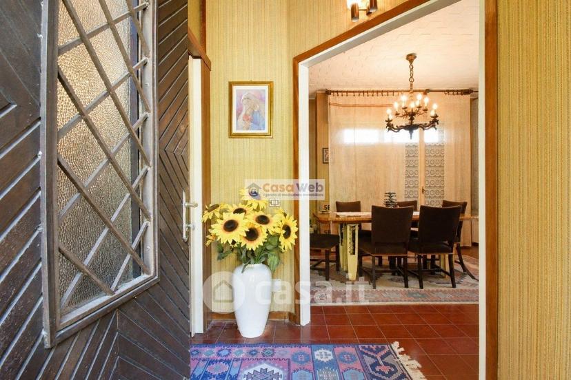 Villa in Via Cadorna 10 — foto 6 di 28
