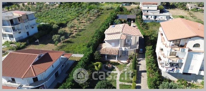 Villa in Via San Giuseppe Lavoratore — foto 26 di 32