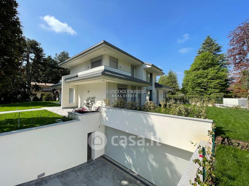 Villa in Via Alcide de Gasperi — foto 27 di 29