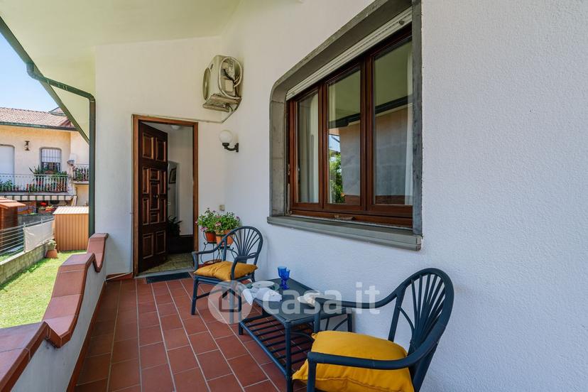 Villa in Via degli Ontani 48 — foto 17 di 34