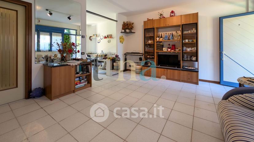 Quadrilocale in Via Ticino — foto 8 di 32