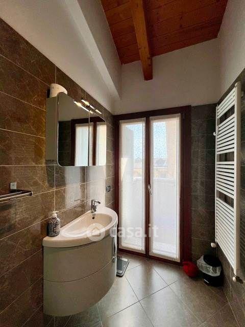 Quadrilocale in Via Bortolazzi 12 — foto 21 di 52