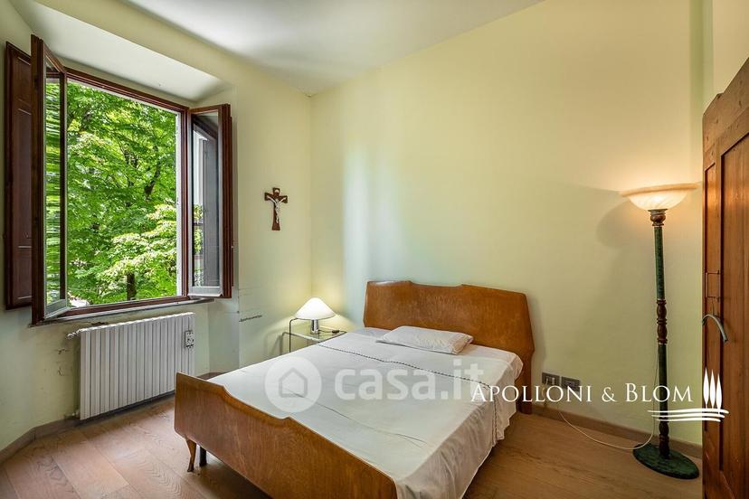 Villa in Via Due Giugno 21 — foto 3 di 44