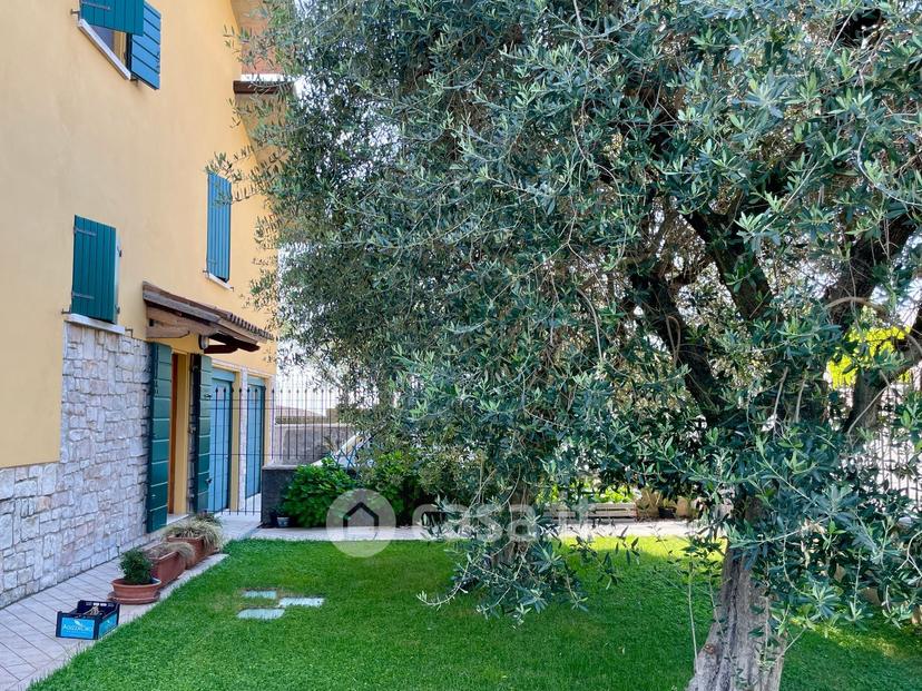 Villa in Via Isabella d'Este — foto 27 di 27