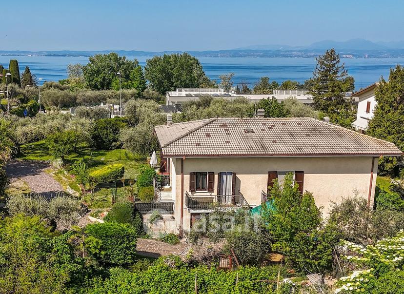 Villa in Via Costabella — foto 9 di 28