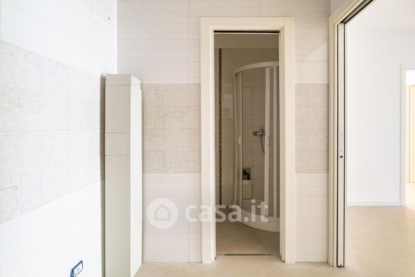 Quadrilocale in Via Edmondo de Amicis 50 a — foto 12 di 30