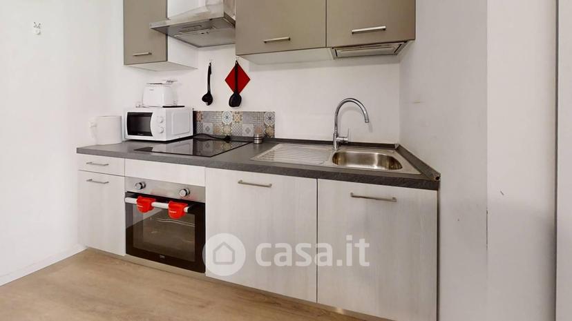 Stanza in Via Giuseppe Mazzini — foto 6 di 10