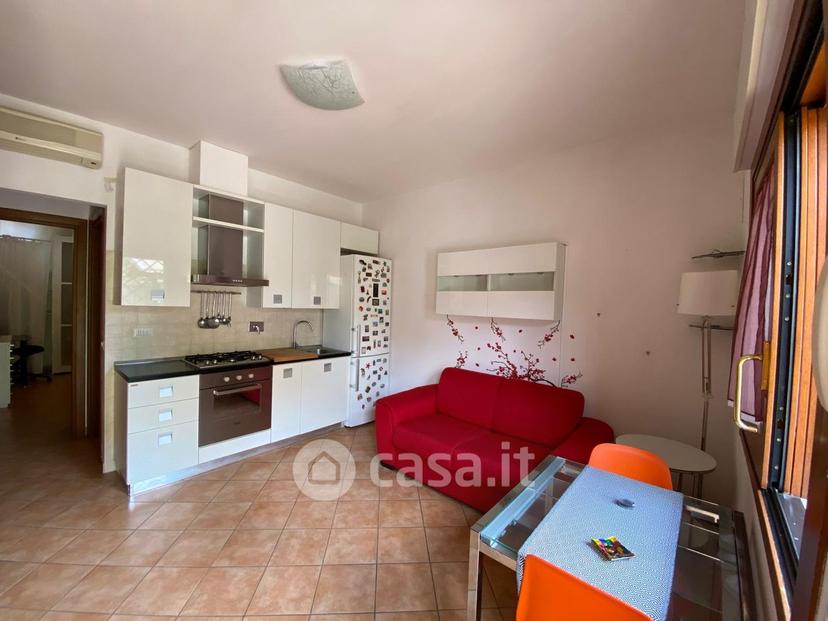 Bilocale in Viale 1º Maggio 86 — foto 9 di 24