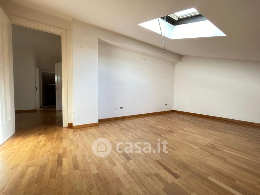 Appartamento in Via Valle Paradiso — foto 35 di 45