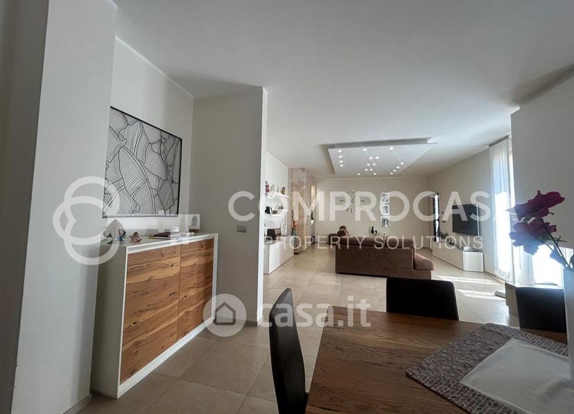 Appartamento in Via Gallipoli — foto 15 di 38