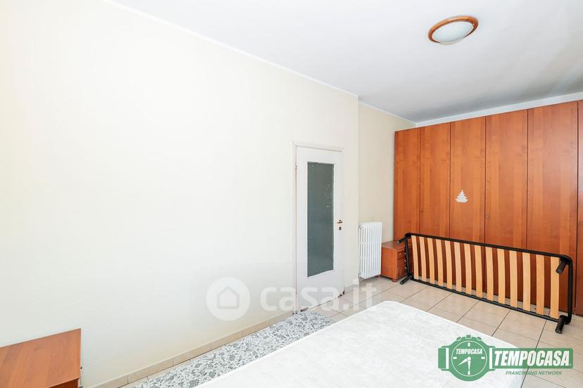 Bilocale in Via dei Pini 11 — foto 11 di 23