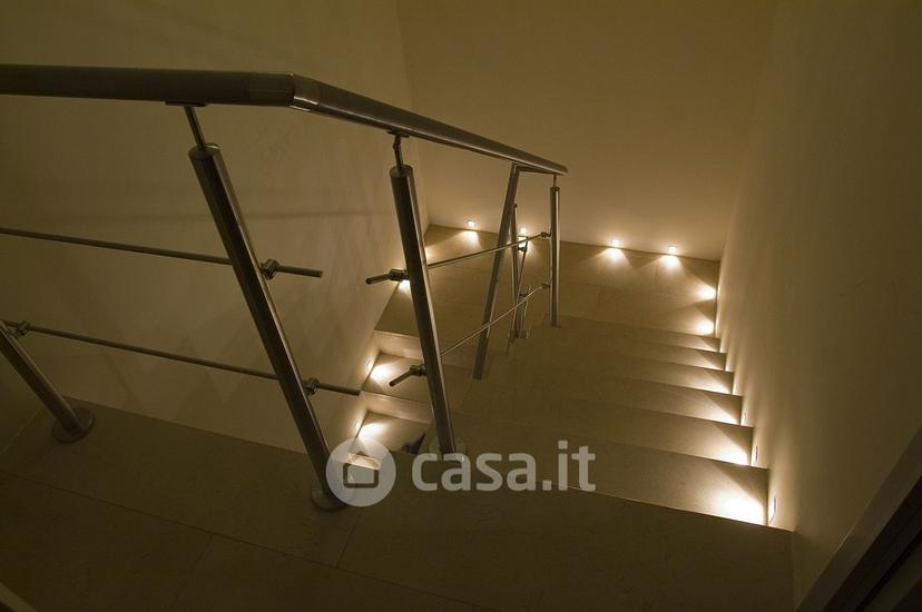 Villa in Via Alessandro Manzoni — foto 22 di 54