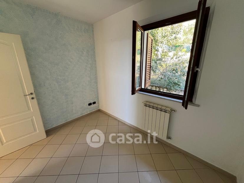 Trilocale in Via Bergiola — foto 9 di 23