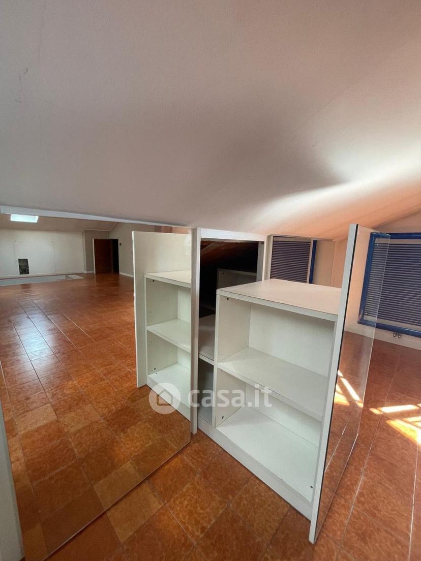 Trilocale in Piazza Aldo Moro — foto 32 di 40