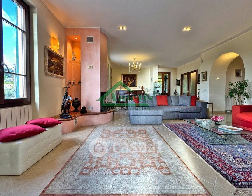 Villa in Via Cascine — foto 20 di 67