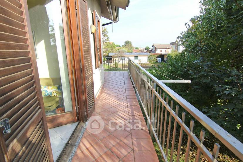 Villa in Via Enrico Fermi 9 — foto 6 di 45