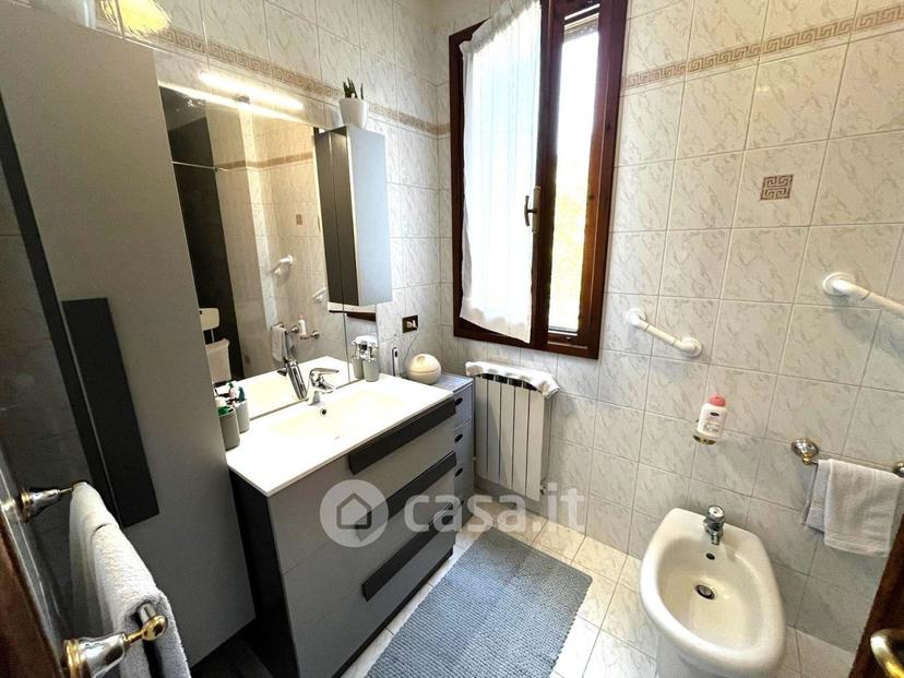 Villa in Via Tommaso Moro — foto 24 di 47