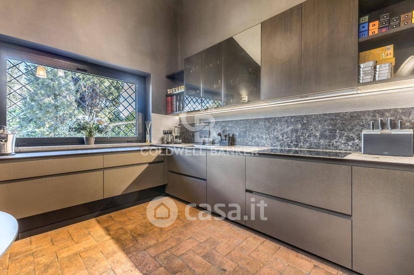 Villa in Strada Cassia Sud — foto 20 di 77