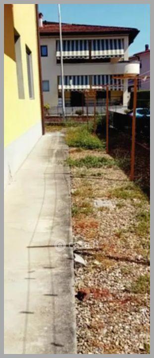 Trilocale in Via Brucalassi — foto 22 di 32