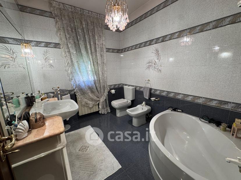 Villa in Via Vecchia di Pozzolo — foto 31 di 36