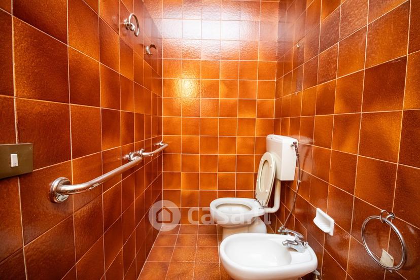 Appartamento in Via Volturno 80 — foto 43 di 43