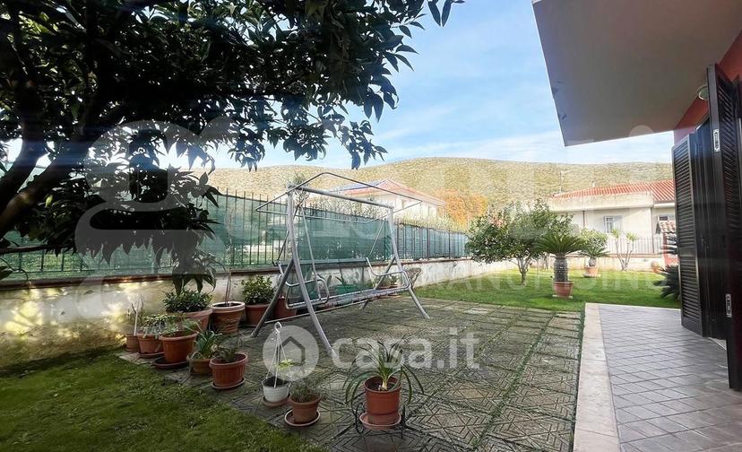 Villa in Via Antonio Gramsci — foto 3 di 14