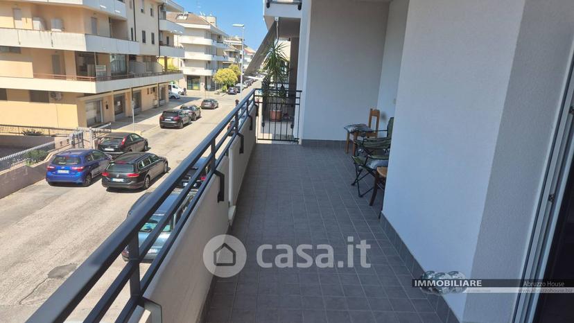 Appartamento in Via Firenze 101 — foto 2 di 37