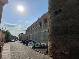 Quadrilocale in Piazza Francesco Donato 4
