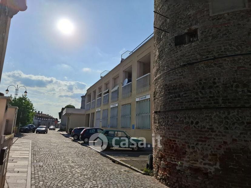 Quadrilocale in Piazza Francesco Donato 4