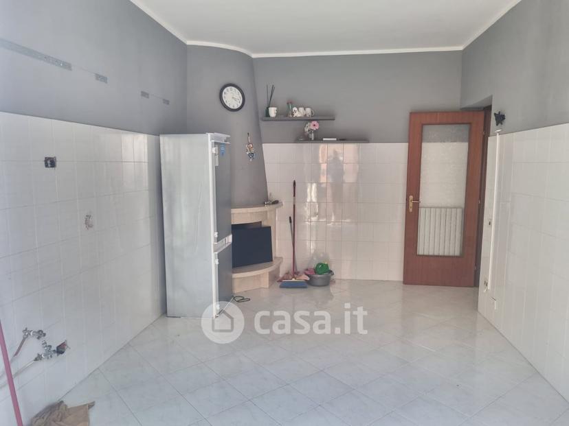 Trilocale in Via Cosimo Petrillo 132 — foto 5 di 30