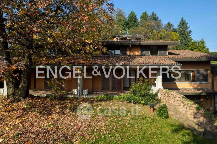 Villa in Via Alfredo Oriani — foto 24 di 31
