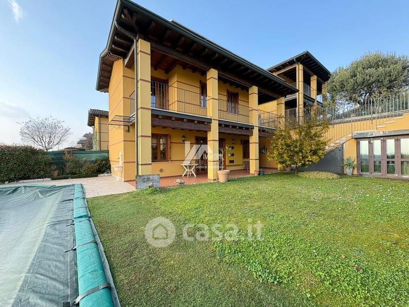 Villa in Via dei Ronchi 14 — foto 3 di 36