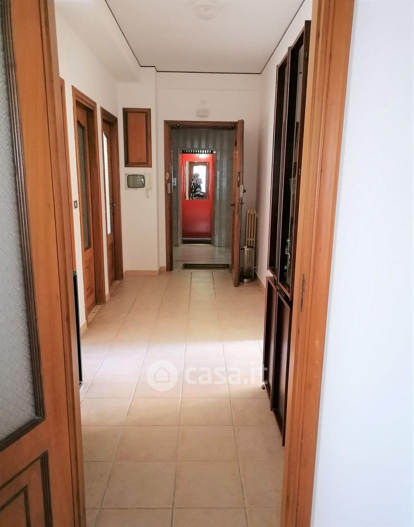Stanza in Via Carlo Baffi 7 — foto 10 di 24